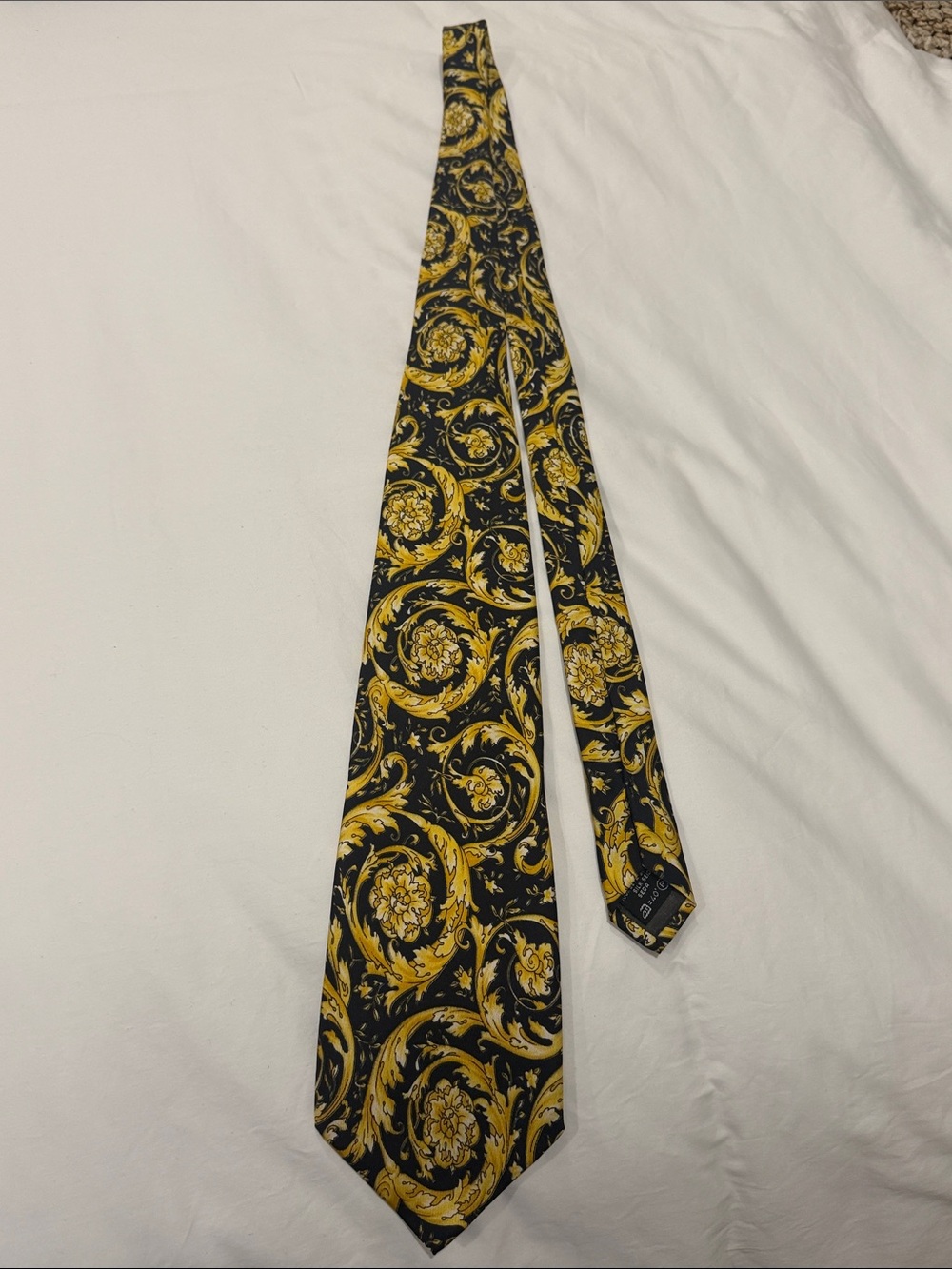 Men's Gianni Versace Black and Yellow Baroque Pattern Silk Tie